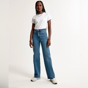 Abercrombie The 90's Relaxed Jean High Rise